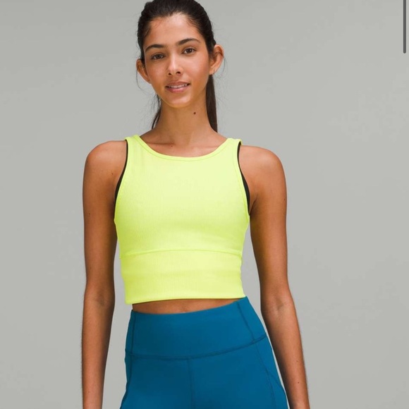 Lululemon Athletica power pilot electric lemon Short Sleeve Tee size 2 - Picture 1 of 9